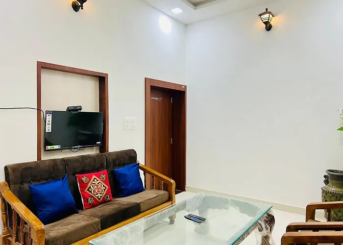 Agariya Pool Villa Near Lake Pichola